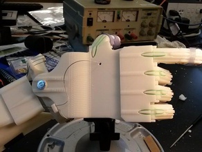 falcon hand v1 andere aktivieren flexy prothetische robohand snap zusammen talon 3d print model - Mito3D