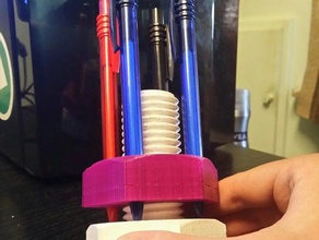 funzionale matita holderr famiglia bullone dado del pencilholder scatola caso pot 3d print model - Mito3D
