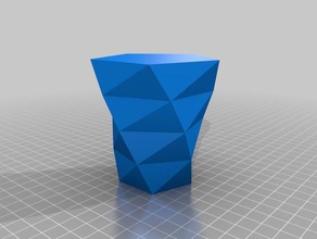 mon personnalisés tordu polygone vase les conteneurs 3d print model - Mito3D