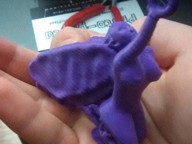 nude female fairy hängenden Charme Ohrringe 6g Kunst Ohrring fee weiblich hängen Halskette nackt Bio 3D print model - Mito3D