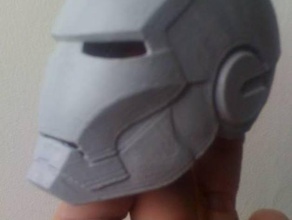 heureux-ironman casque modèle de robots arttoy ironman marvel 3d print model - Mito3D