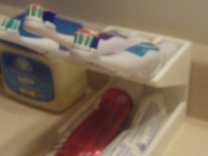 les brosses à dents dentifrice titulaire la salle de bains circulation le étagère brosse 3d print model - Mito3D