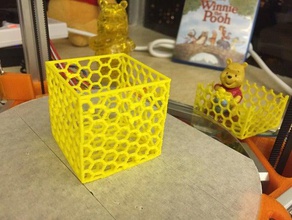 box honeycomb hole pattern organization hexagon 3d print model - Mito3D