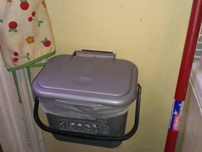 recycling bin hook household supplies holder 3d print model - Mito3D