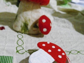 mushroom gift box toys & games cristmas 3d print model - Mito3D