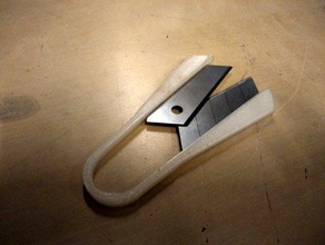 hoja de las tijeras uso 18 mm snap-off la cuchilla herramientas mano corte freecad cizallas 3d print model - Mito3D