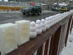 muñeco de nieve fabricante añadir dos bolas props el moho los moldes la muñecos molde 3d print model - Mito3D