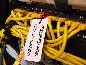 port ethernet protecteur fiche de la réserve protéger le ordinateur connectez connectivité l'étiquette réseau mise en professionnelle rj45 solution solutions 3d print model - Mito3D