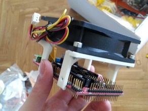 soporte ventilador rampas Impressora 3d acessórios de refrigeração montagem 3d print model - Mito3D