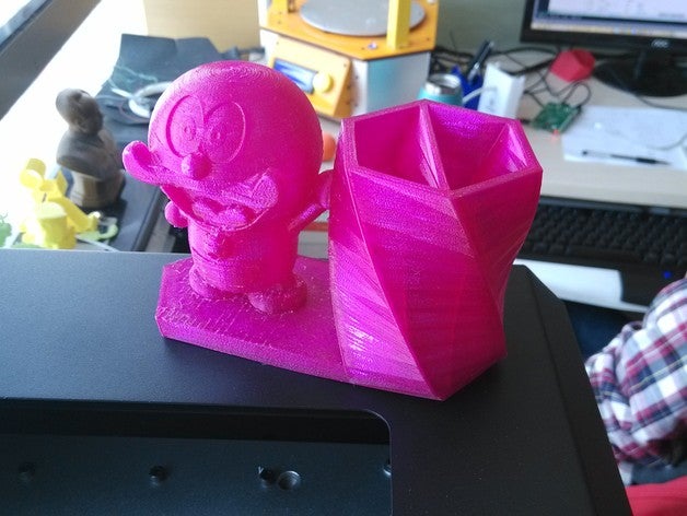 doraemon kalem vazo kaplar 3D print model - Mito3D