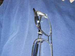 eye glasses shirt clip 3d print model - Mito3D