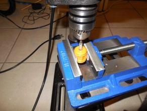 prensa de perfuração tocando conversão máquinas-ferramentas alinhamento toque rapidamente em threading threads 3d print model - Mito3D