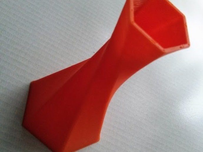 twisted hex vase decor flower hexagon holder pen toothbrush 3D print model - Mito3D
