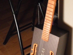 fundido plásticos impressos em 3d guitarra a música bluerbot guccitar hobo roboplastics 3d print model - Mito3D