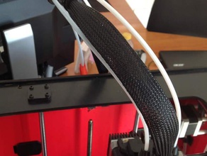 guia para tubo filamentos y cables extrusores mbot 3d printer accessories 3d print model - Mito3D