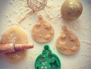 bola de navidad ornamento del cortador la galleta cocina y comedor hornear adorno galletas vacaciones oogime parte 3d print model - Mito3D