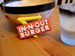 miniature in-n-out sign signs & logos cheeseburger doubledouble fast-food fastfood hamburger innout minature miniatures model railroad roadsign scale signage 3d print model - Mito3D