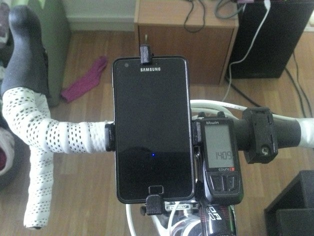 multiple phone bike mount mobile holder smartphone sports 3D print model - Mito3D
