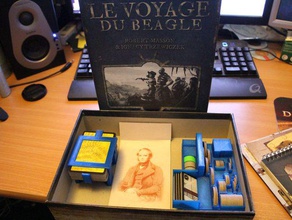 robinson crusoe yolculuk beagle oyun organizatörü oyuncak & aksesuarları cardbox Organizatör masa üstü 3d print model - Mito3D
