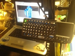 mini-teclado montagem de polvos gadgets 3d print model - Mito3D