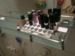lipstick holder bathroom 3d print model - Mito3D