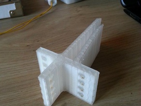 support de montage recevoir jusqu'à 4 pompe péristaltique tubes le bricolage l'aquarium tube 3d print model - Mito3D