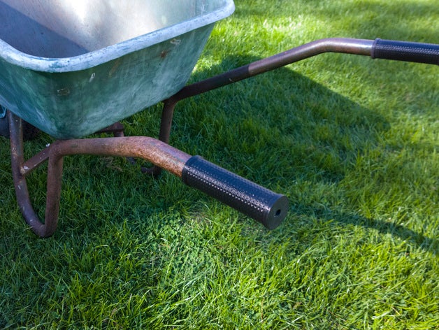 wheelbarrow knurled handle grip outdoor & garden 3D print model - Mito3D