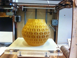 another twisted vase decor 3d fablab maastricht print printer ultimaker 3d print model - Mito3D
