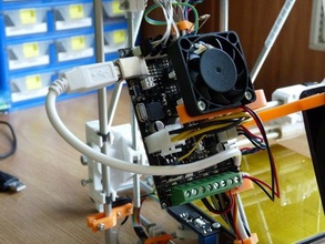 minitronics fan-Unterstützung 3d Drucker - Zubehör board Halterung clam 3d print model - Mito3D