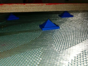 pintura v1 tripés ferramentas de arte a secagem rack suporte pirâmide stand triângulo 3d print model - Mito3D