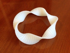 mobius strip - 5 meia-voltas arte da matemática personalizado 3d print model - Mito3D