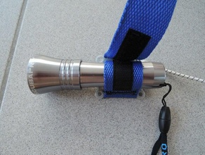 scubapro nova 200 dive lamp hand mount sport & outdoors scuba sewing torch 3d print model - Mito3D