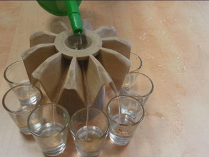 10 Weg Flüssigkeits-Spender outdoor Garten Alkohol dispender trinken Essen Spaß party 3d print model - Mito3D
