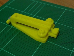 small picture frame clamp tools pictureframe 3d print model - Mito3D