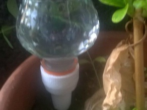 bitki besleyici açık bahçe waterer Bitki sulama toprak 3d print model - Mito3D