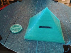 égyptien pyramidcoin de la banque l'art 3d print model - Mito3D