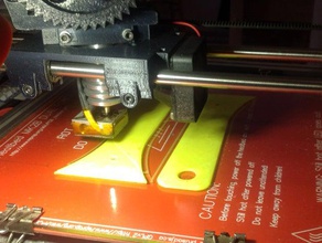 hotbed scraper esp&aacutetula para cama caliente 3d printer accessories blade holder espatula esptula 3d print model - Mito3D