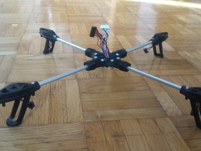ar drone 20 center cross Fahrzeuge 3d print model - Mito3D