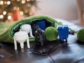 pequeños robots modelo de navidad vacaciones presente simple spaceclaim la siembra embutidora media juguete 3d print model - Mito3D