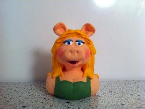 miss piggy esculturas 3d print model - Mito3D