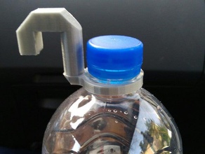 pet-Flasche mit Aufhänger Haushalt versorgt Boot camping Auto clip trinken im freien 3d print model - Mito3D
