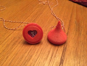 hersheys collier baiser de la saint-valentin accessoires cadeau coeur saint valentin des colliers cadeaux jour valentines 3d print model - Mito3D