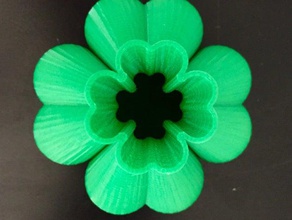 lucky 4 leaf clover-Sinus-vase math Kunst four clover Mathe-Kunst openscad st patricks Tag 3d print model - Mito3D