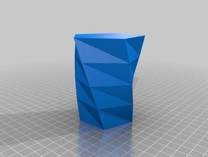 90mm de altura torcida polígono vaso recipientes personalizado 3d print model - Mito3D