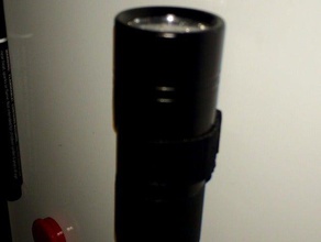 flash light Taschenlampe magnetische Halterung tool Inhaber Boxen 3d print model - Mito3D