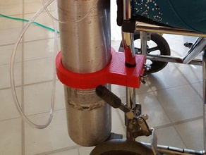 o2 réservoir d'oxygène en fauteuil roulant pipe mont ml6 m6 md moi ménage 3d print model - Mito3D