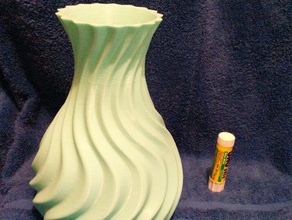 wigglevase7 Dekor flower vase 3d print model - Mito3D
