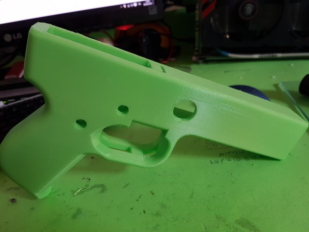 pistola canzone giocattolo gioco accessori 3D print model - Mito3D