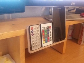 clipboard gadgets handy holder iphone samsung tabel 3d print model - Mito3D