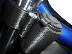 toma 12 voltios para moto automotivo 3d print model - Mito3D